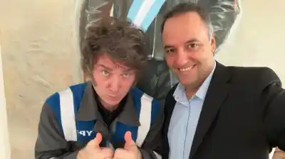 Adorni reaparece en la Rosada: el plan del Gobierno para frenar la crisis interna y las versiones de salida
