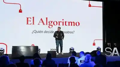 El futuro laboral según la IA: la charla que prepara a los jóvenes de Bariloche
