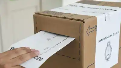 La danza de candidatos que ya sacude a Santiago: los nombres que buscan gobernar tu ciudad