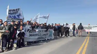 Bloquearon el acceso al puerto de Bahía Blanca: qué reclaman y qué viene ahora