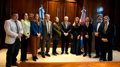 Santiago del Estero reunió a juristas de Brasil y Paraguay: el detalle que los hizo sentir como en casa