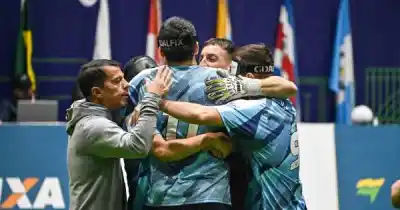 Los Murciélagos, con un mendocino, cerraron la fase de grupos con puntaje ideal y ya piensan en semis