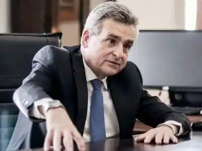 Rossi planta bandera contra la privatización de las fábricas militares: ¿qué propone?