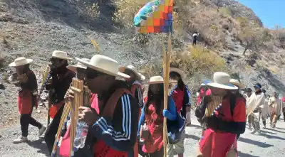 156 vecinos de Brealito ya marchan por Los Cardones con un destino claro