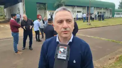 Larroque apuntó contra el modelo de Milei y lanzó una dura advertencia sobre los ingresos