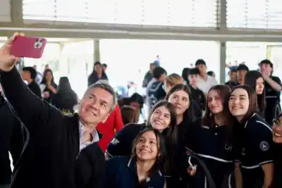 Lanzan en Castelli un programa con incentivo económico para estudiantes: qué hay que hacer para anotarse