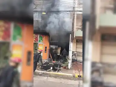 Incendio en un garaje del centro de Posadas: demoraron al hombre que vivía ahí