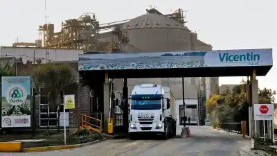 Vicentin sube la apuesta y suma un millón de dólares para quedarse con la quebrada Arsa