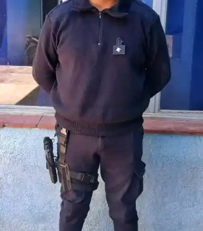 Un bebé de 10 meses no podía respirar y un policía hizo algo clave en pleno viaje al hospital