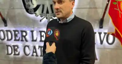 Un diputado libertario sospecha que el Gobierno direcciona la compra de medicamentos