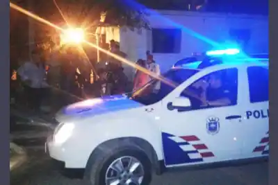 La agarró del cuello y después se fue a dormir: el detalle que complicó a un padre en Pozo Mositoj