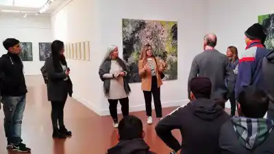 150 rosarinos mayores ya tienen un rol inesperado en los museos de la ciudad