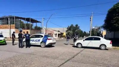 Hallaron un cuerpo en una acequia de Lamarque: la autopsia en Roca revelará la verdad