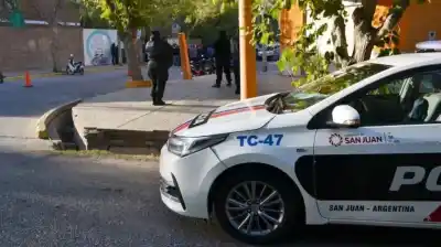 Encapuchados entraron por el fondo, lo ataron con un cable y se llevaron una cifra que nadie esperaba