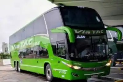 Viajaba con su mamá a Misiones en un micro y a la altura de Corrientes la desesperación estalló a bordo