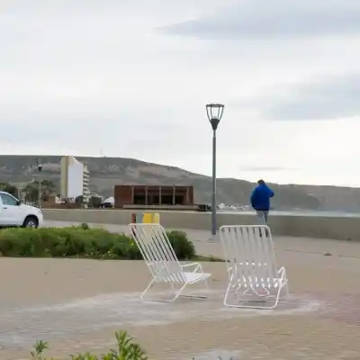Un arquitecto de Rada Tilly creó un clásico de la costanera y ahora lo premian en Buenos Aires