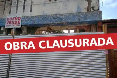 Avanzaban con sus casas sin permiso y el Municipio encontró un detalle en el terreno