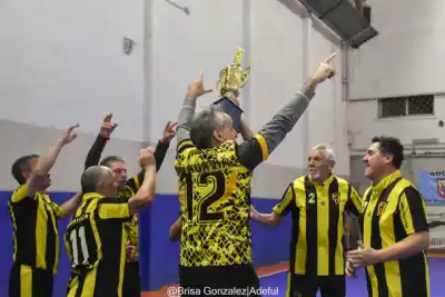 El futsal de Bariloche cerró su torneo con un gesto que quebró a todos