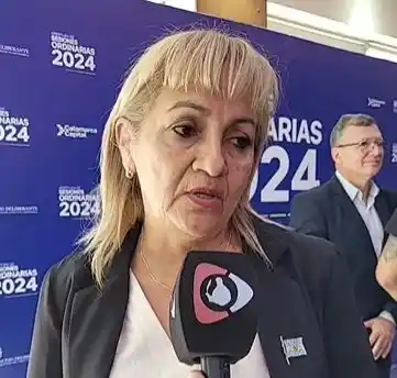 Plaza 25 de Mayo: la concejala Romero defendió el reordenamiento y apuntó contra un proyecto rival