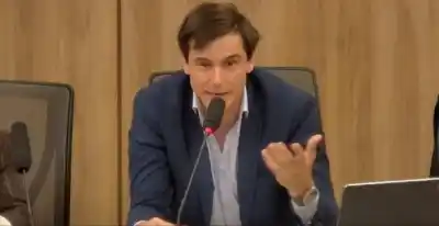 Hartfield admitió que vivió becado en el CENARD y ahora su palabra más fuerte sacude a los clubes