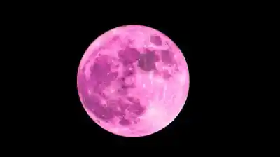 El cielo tucumano se prepara para un espectáculo único: llega la misteriosa Luna Rosa