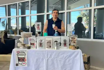 El aroma que lo desveló: el café santiagueño que llegó al Vaticano
