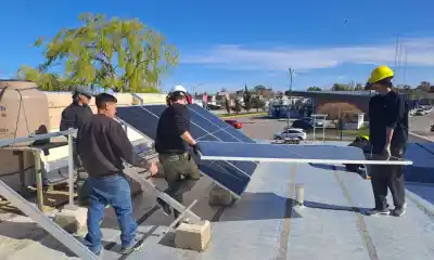 Rawson: la escuela técnica que ahora genera su propia energía con paneles solares