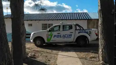 Allanamientos en Bariloche por un ataque a un joven: lo que apareció adentro de las casas