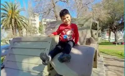 Le dijeron que si no lo operan ya podría perder la visión: la carrera de una familia sanjuanina para llegar al Garrahan
