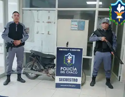 Lo pararon en un control en Sáenz Peña y la moto escondía algo que no quería que vieran