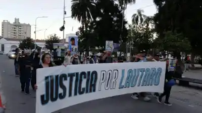 Juez le dio domiciliaria a la acusada de matar al hincha del Lobo y la familia estalló