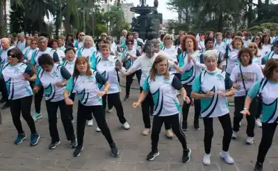 El mes del jubilado en Jujuy: la actividad que nadie esperaba en el Teatro Mitre