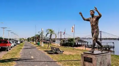 Santa Fe le puso el nombre de Messi a uno de sus paseos más icónicos: qué falta ahora