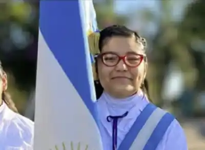 Tiene 12 años, espera una cirugía que le cambie la vida y su obra social sigue sin dar señales