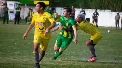 Barrio Obrero festejó a lo grande, pero se fue con la bronca de la última pelota