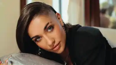 María Becerra sorprende con un cambio radical: el look que anticipa su nueva era musical
