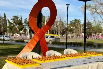 Neuquén capacita a su policía para prevenir suicidios: el congreso patagónico que llega este mes