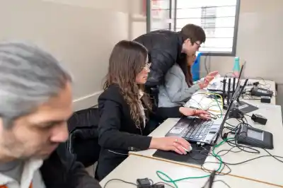 El Registro Civil llega a las aulas: el trámite que muchas familias venían postergando