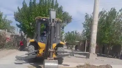 Rivadavia mueve máquinas en los barrios: el detalle que anticipa lo que viene