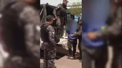 La patrulla escuchó gritos en el barrio San Martín y terminó deteniendo a un hombre con una condena encima