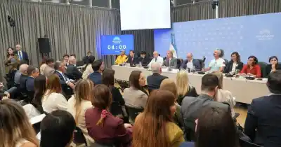 La UNR lanza una advertencia crucial sobre el agua de Argentina: lo que está en juego en el Congreso