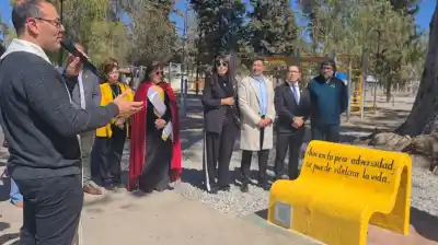 Un banco amarillo que podría salvar vidas: el QR que ya está en Jáchal y nadie esperaba