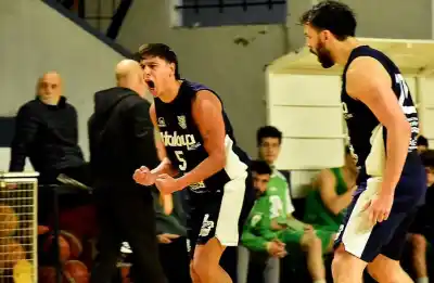 Atalaya y Sportsmen se repartieron el dominio, pero uno se quedó con el clásico