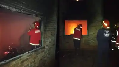 Un incendio consumió una casa en Azara y el dueño no estaba: lo que se sabe
