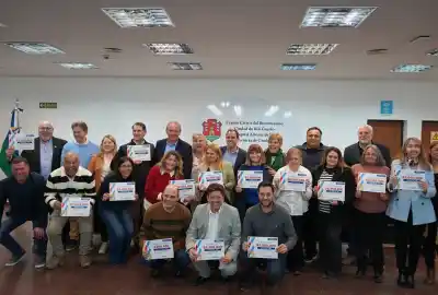 Río Cuarto: entregaron fondos a escuelas técnicas y municipios, pero ¿qué se esconde detrás de los montos?
