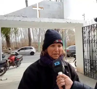 Profanaron los nichos de sus suegros y lo que encontró la dejó sin palabras