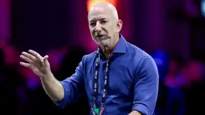 El secreto de Jeff Bezos para el éxito: la extraña regla que aplica en Amazon y que pocos conocen