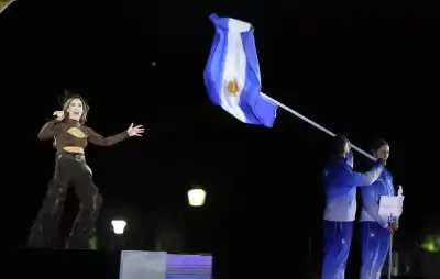 Rosario se puso de pie: la noche que Pullaro prometió un legado que quedará cuando se apague la antorcha
