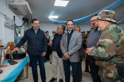 Paso de los Libres: inauguraron un monumento que emocionó a los excombatientes y sumaron maquinaria clave