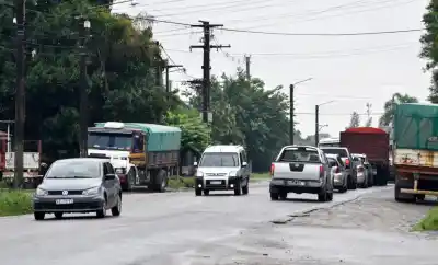 El atajo que usan para esquivar el caos del Camino del Perú pasa por una finca de limones